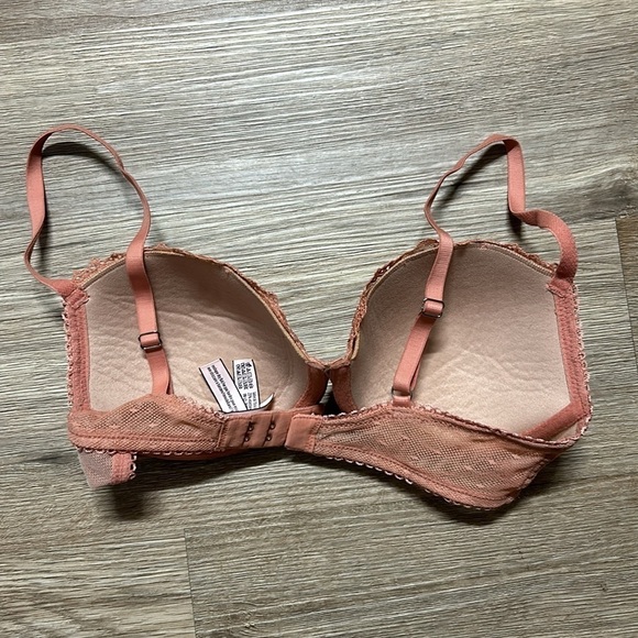 VICTORY SECRET 32D Bra - Picture 5 of 5